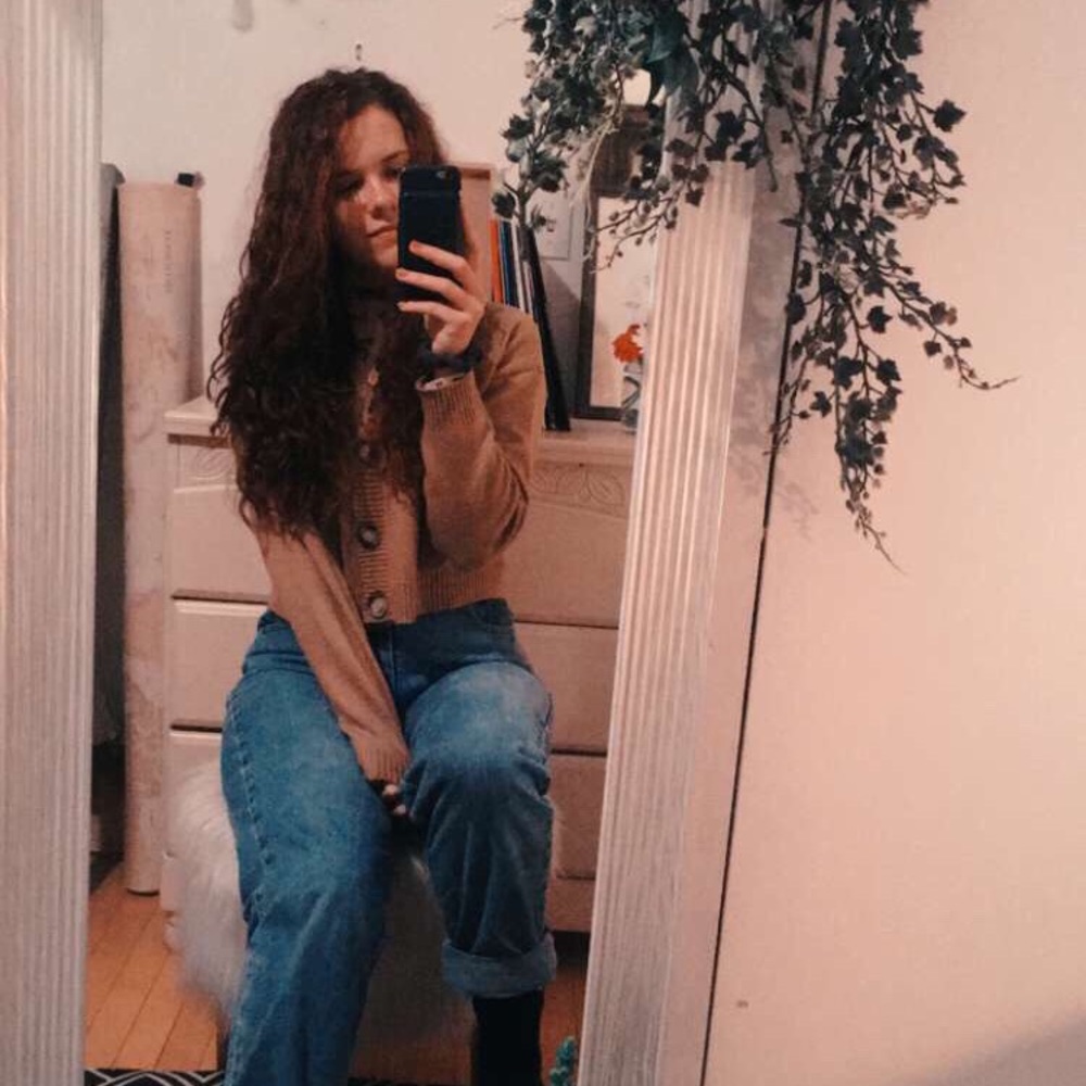 Meet your Posher, Hillary